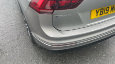 Volkswagen Tiguan 2.0 TDi 150 R-Line 5dr DSG Diesel Estate